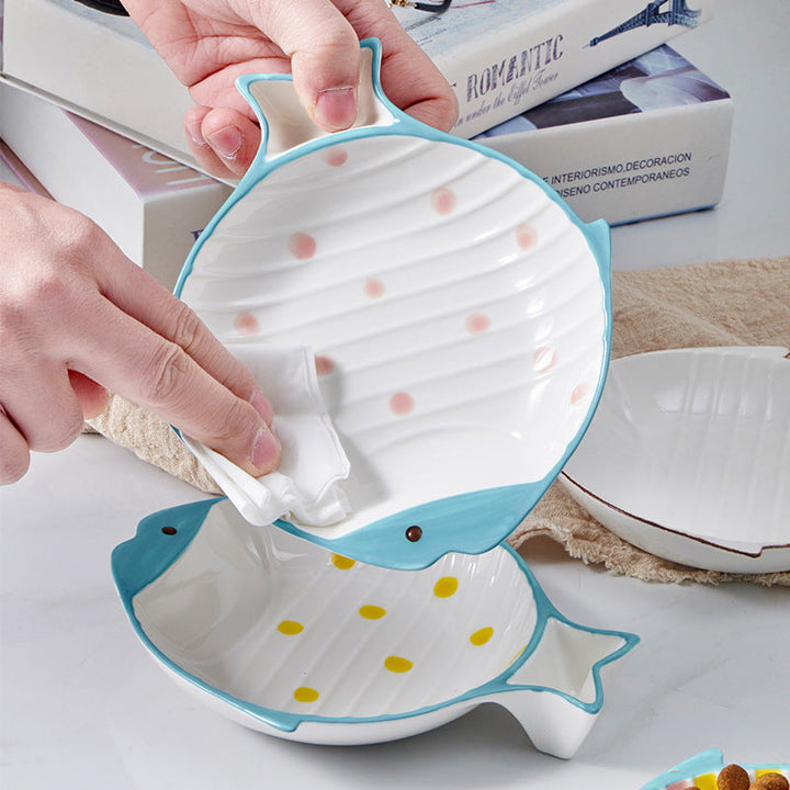 Elevate Your Cat's Dining Experience with Our Fish-shaped Ceramic Plate